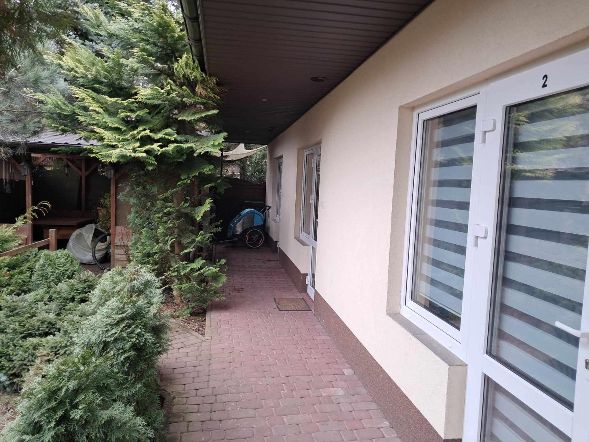 Noclegi Julia Pokoje 1-3 Parter Sniadanie Kontynentalne Kielce Extérieur photo