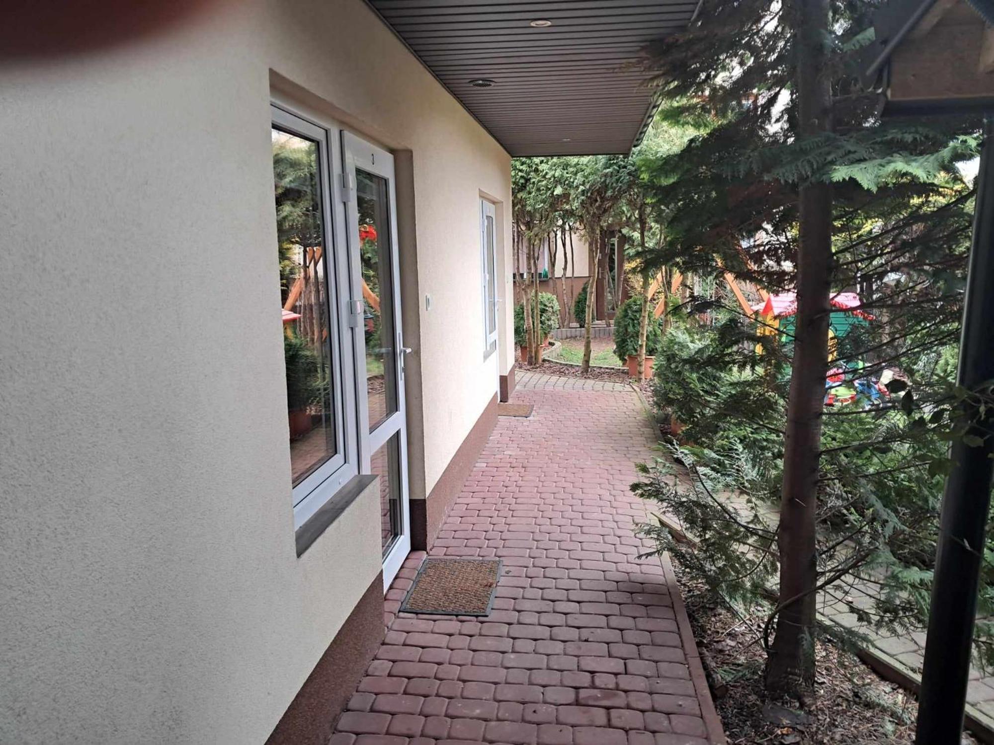 Noclegi Julia Pokoje 1-3 Parter Sniadanie Kontynentalne Kielce Extérieur photo