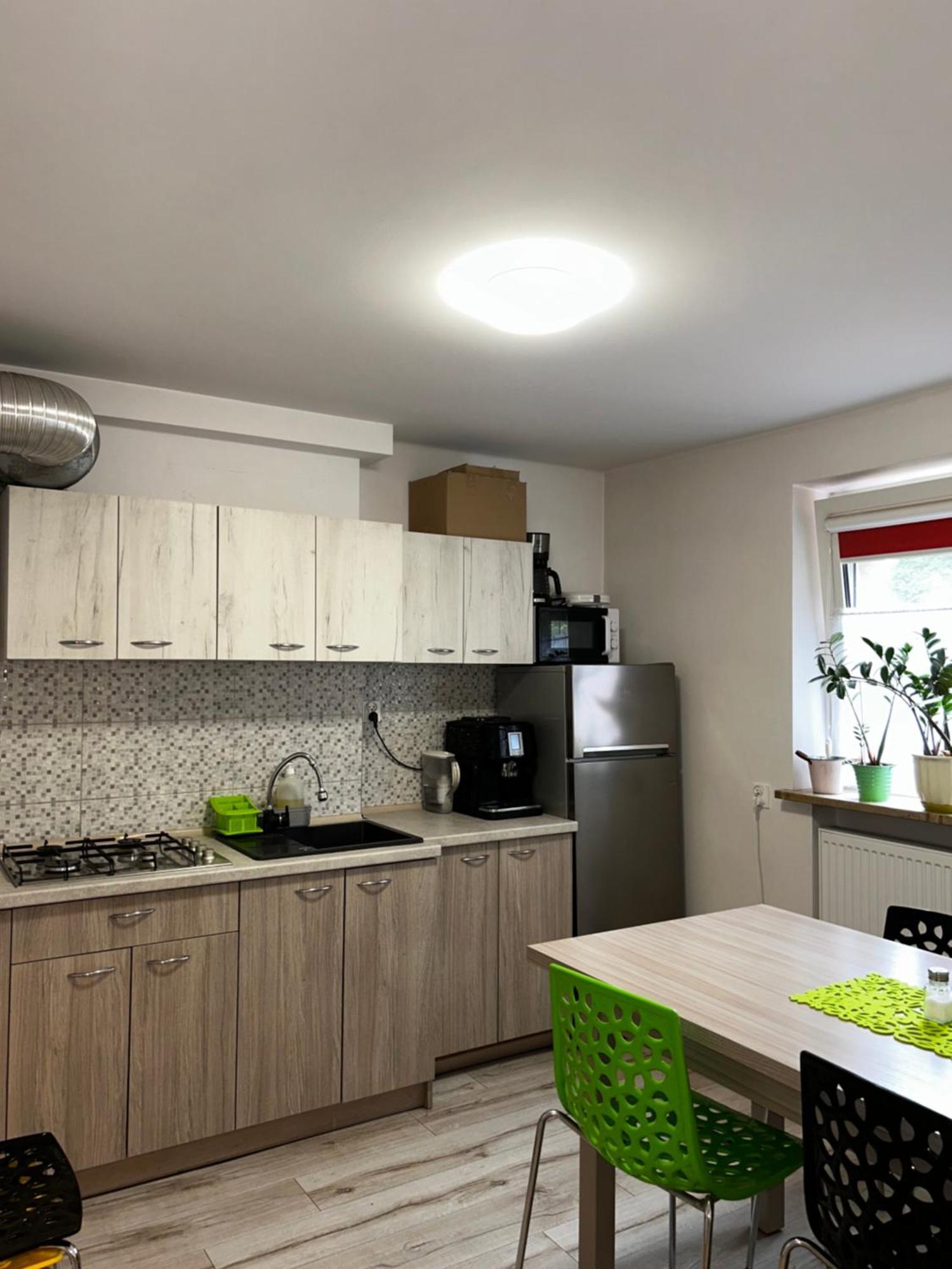 Noclegi Julia Pokoje 1-3 Parter Sniadanie Kontynentalne Kielce Extérieur photo