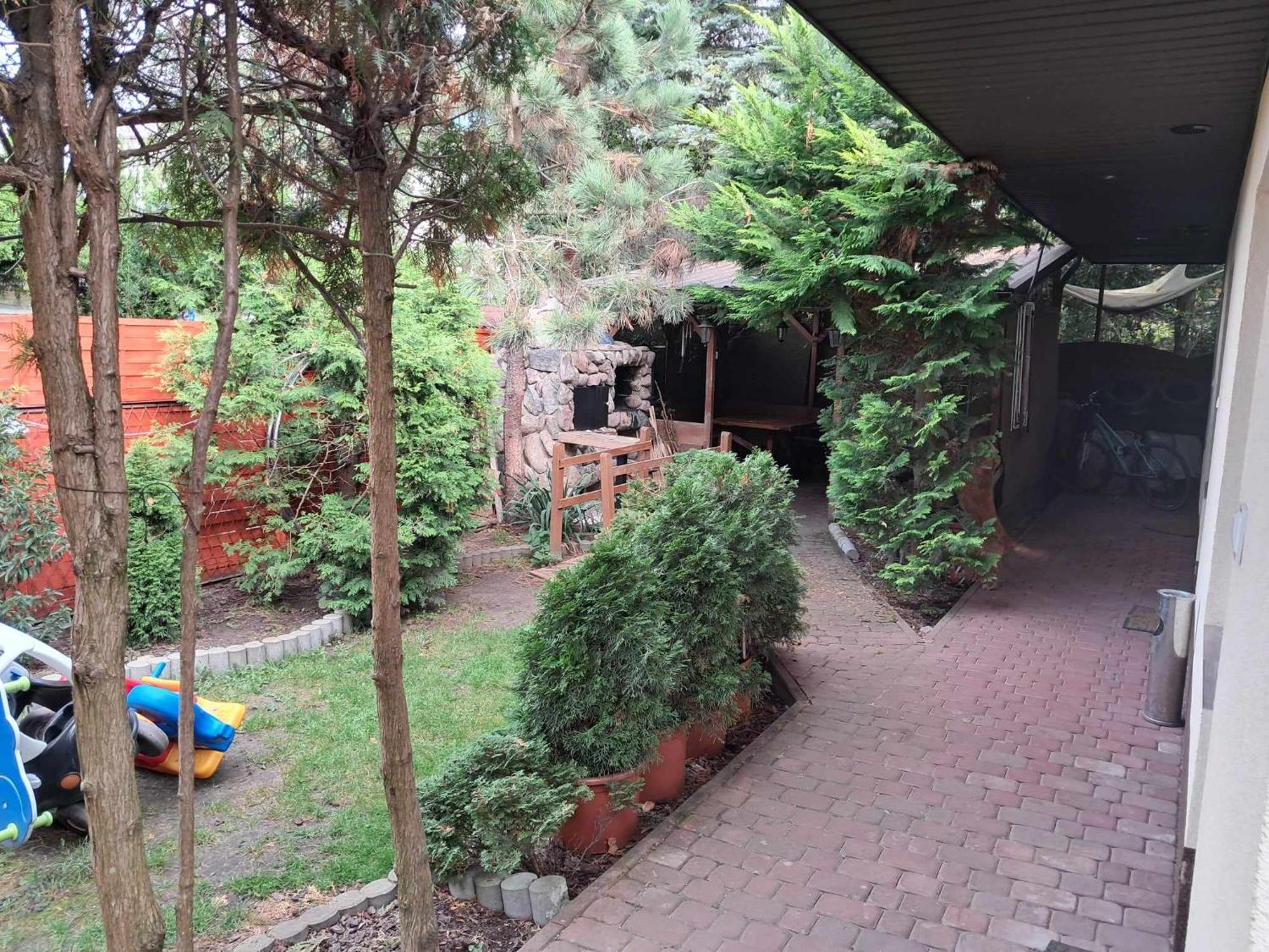 Noclegi Julia Pokoje 1-3 Parter Sniadanie Kontynentalne Kielce Extérieur photo
